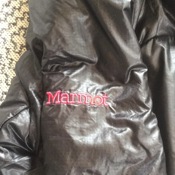 Marmot Winter Lightweight Jacket - Picture 9 of 12